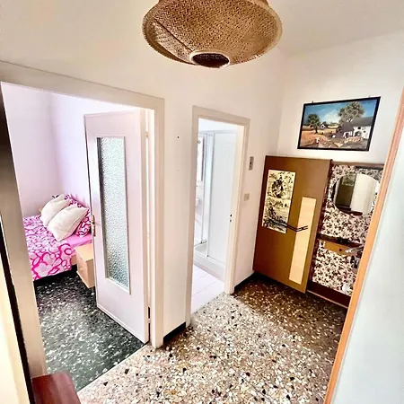 Elle's House Apartment *